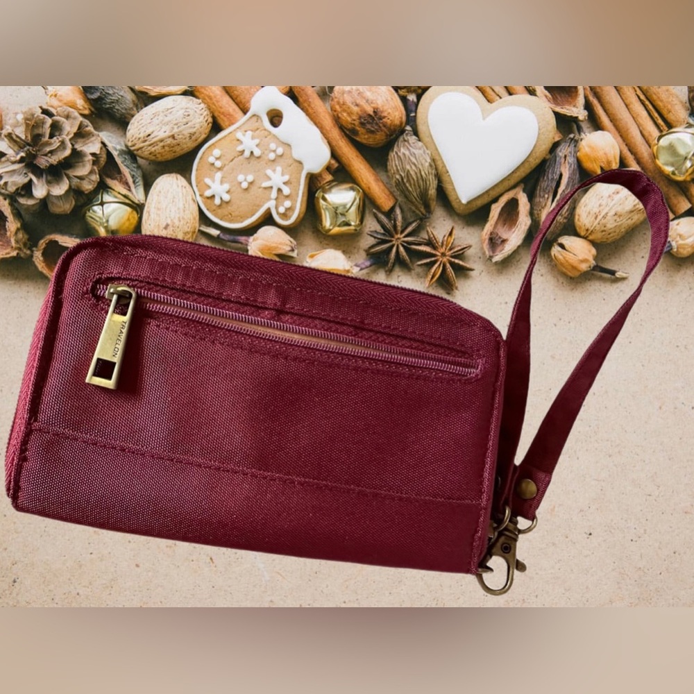 Travelon Zip Around Wallet/Wristlet in Dark-Bordeaux Color NWOT